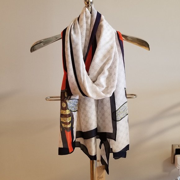 Scarf - Picture 4 of 4